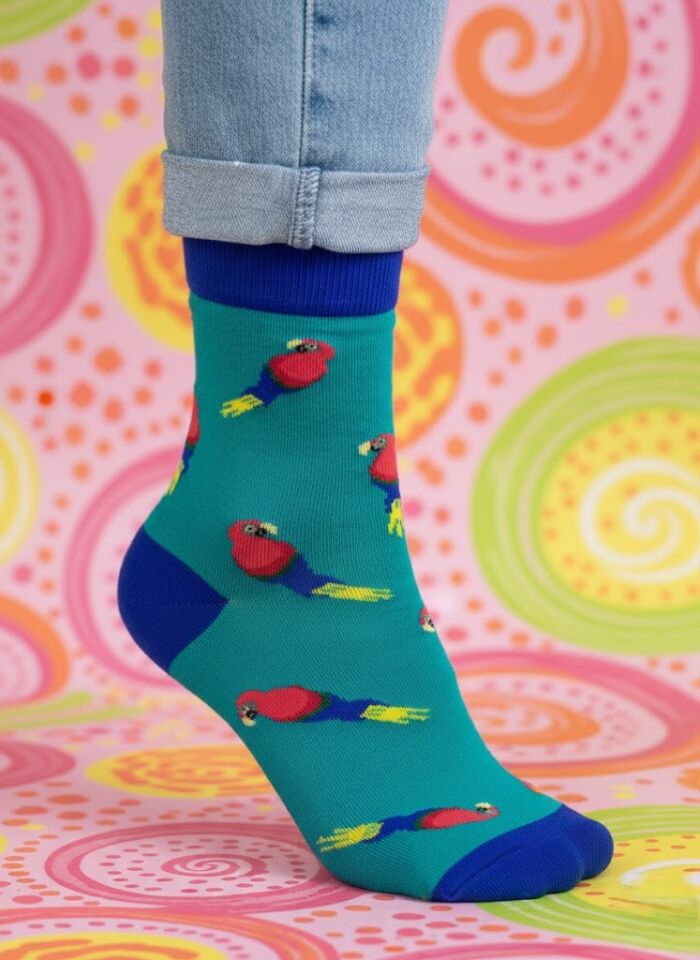 Papağan Desenli Çorap