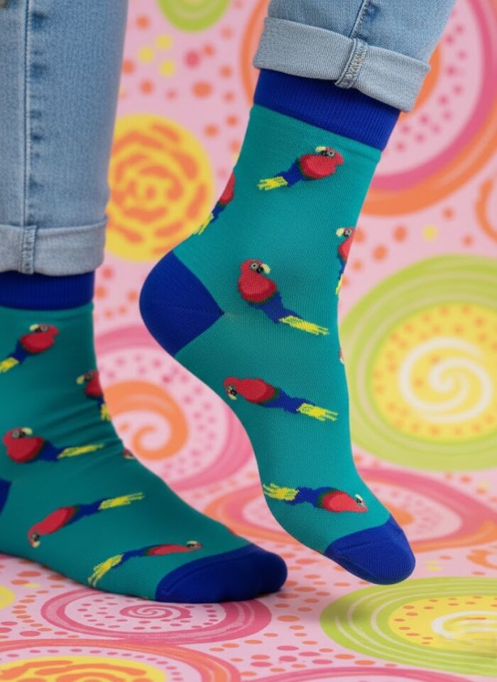 Papağan Desenli Çorap