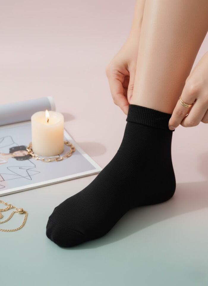 Siyah Kadın Soket Çorap