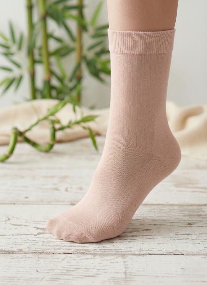 Emre Pembe Bambu Kadın Çorap