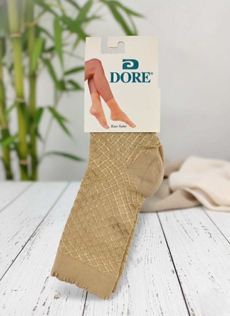 Dore Kare Desenli Kadın Çorap